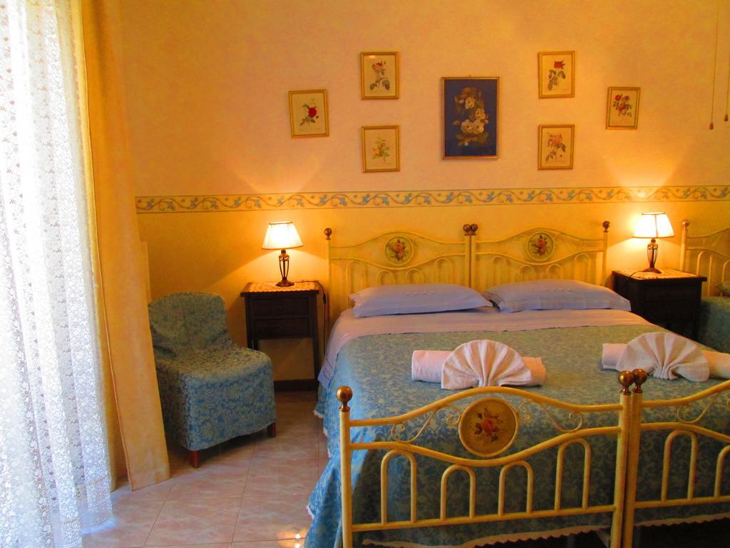 B&B Le Begonie Асколі-Пічено Номер фото