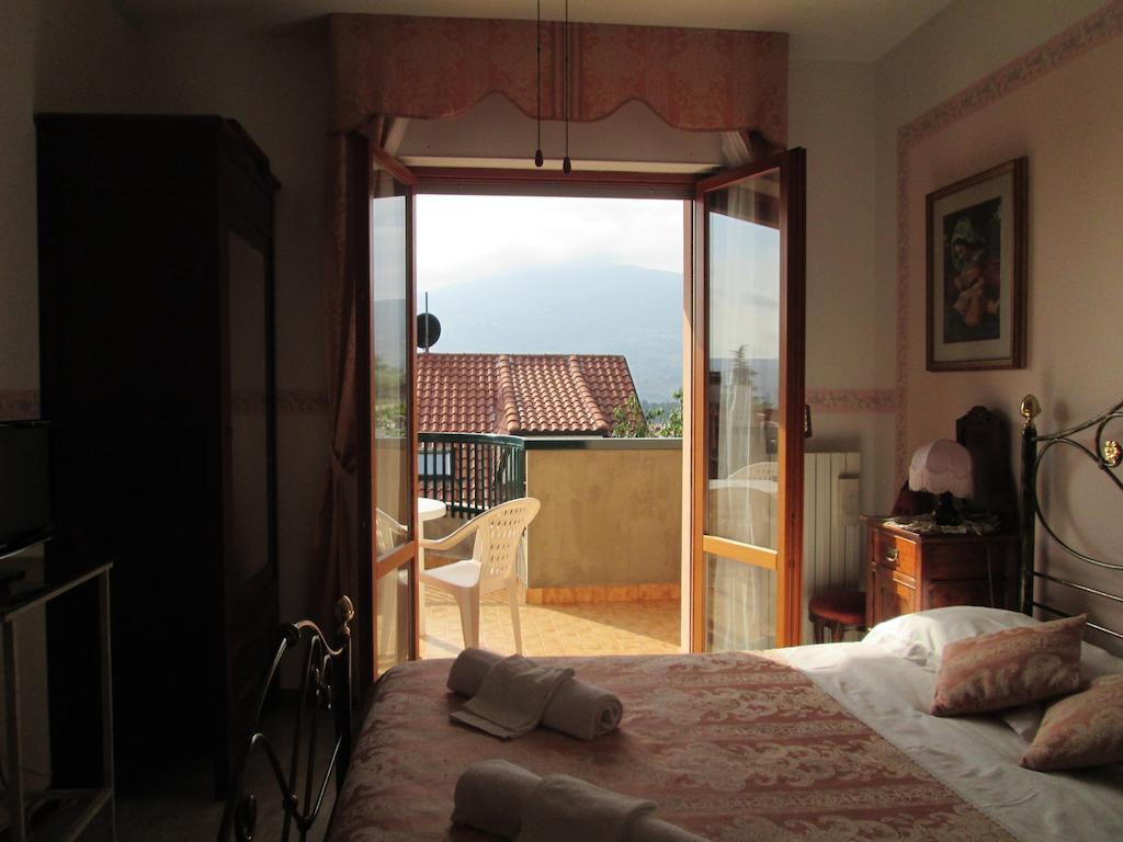 B&B Le Begonie Асколі-Пічено Номер фото