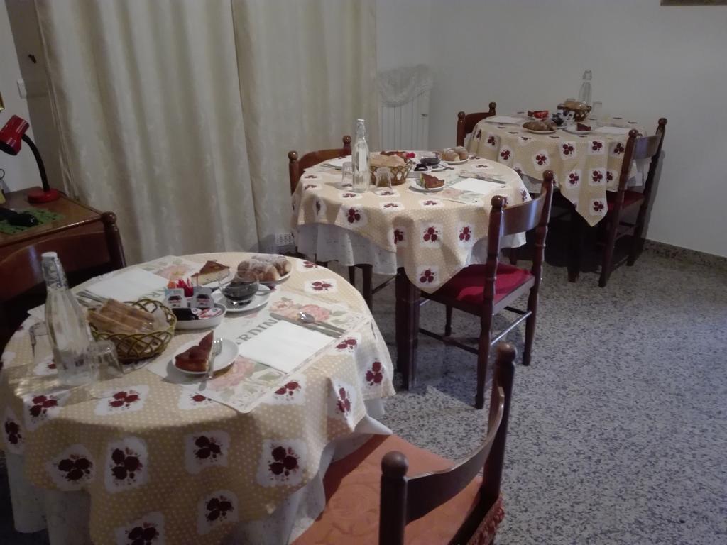 B&B Le Begonie Асколі-Пічено Екстер'єр фото