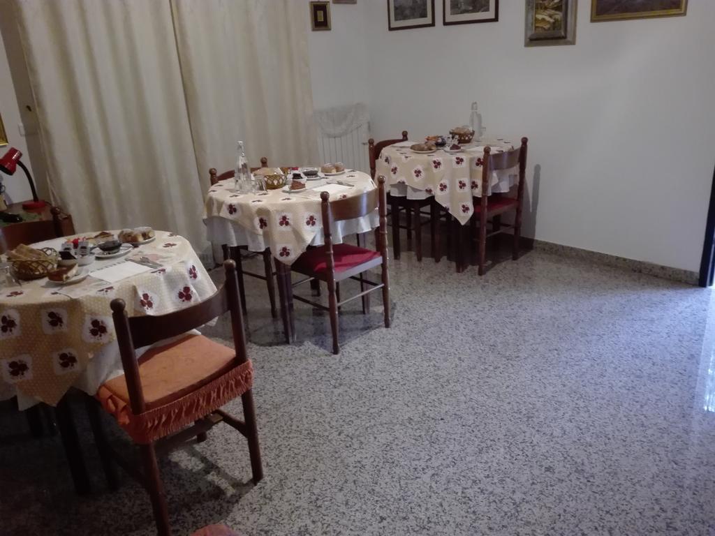 B&B Le Begonie Асколі-Пічено Екстер'єр фото